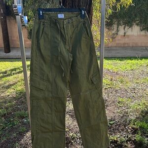 Women’s Olive Green Low Rise Cargo Pants